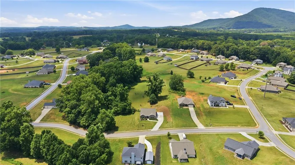 5911 Wauka Valley Pass Clermont, GA 30527