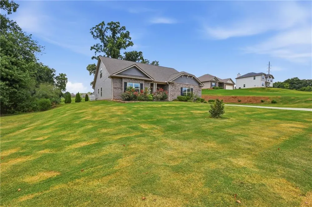 5911 Wauka Valley Pass Clermont, GA 30527