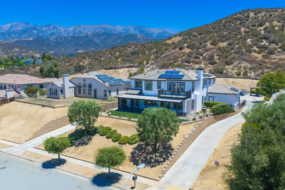 13435 Canyon Crest Road Yucaipa, CA 92399