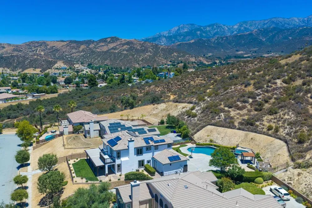 13435 Canyon Crest Road Yucaipa, CA 92399