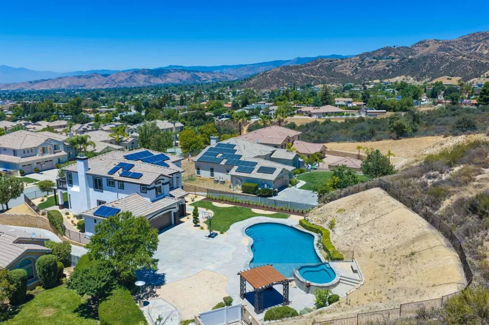 13435 Canyon Crest Road Yucaipa, CA 92399