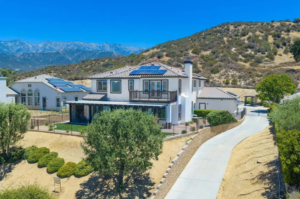13435 Canyon Crest Road Yucaipa, CA 92399