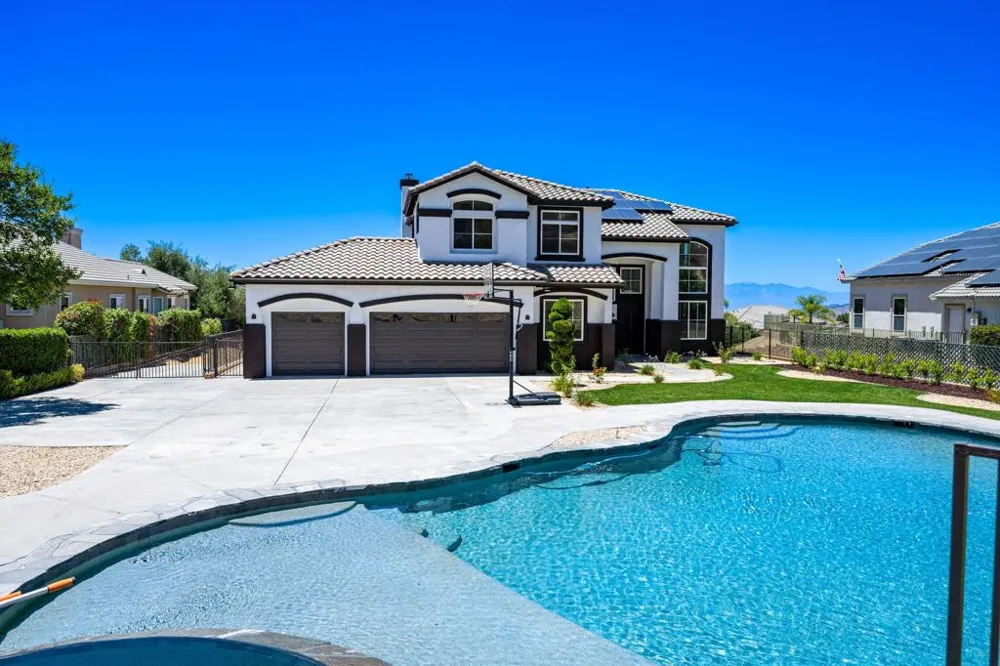 13435 Canyon Crest Road Yucaipa, CA 92399