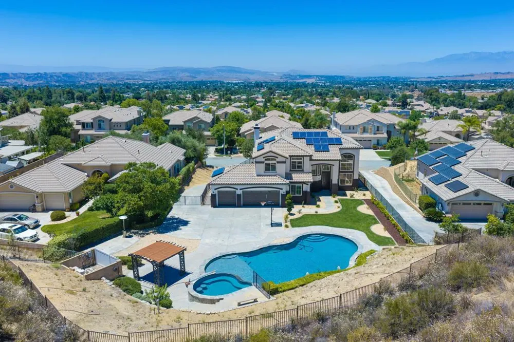 13435 Canyon Crest Road Yucaipa, CA 92399