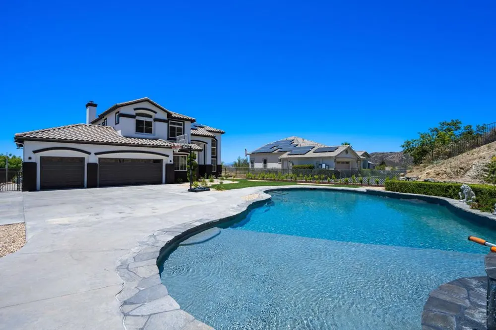 13435 Canyon Crest Road Yucaipa, CA 92399