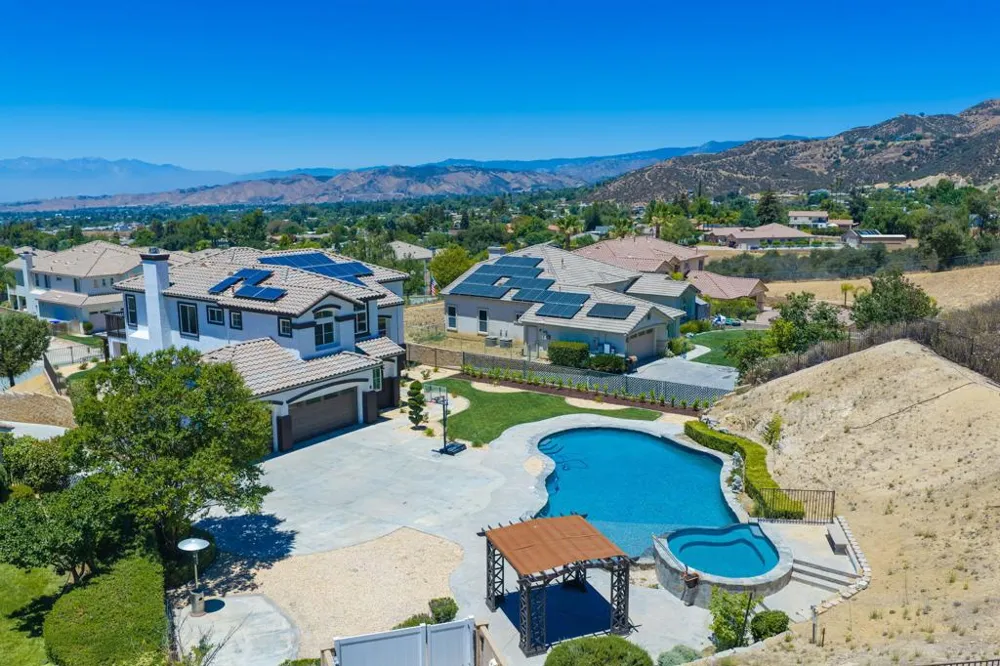 13435 Canyon Crest Road Yucaipa, CA 92399
