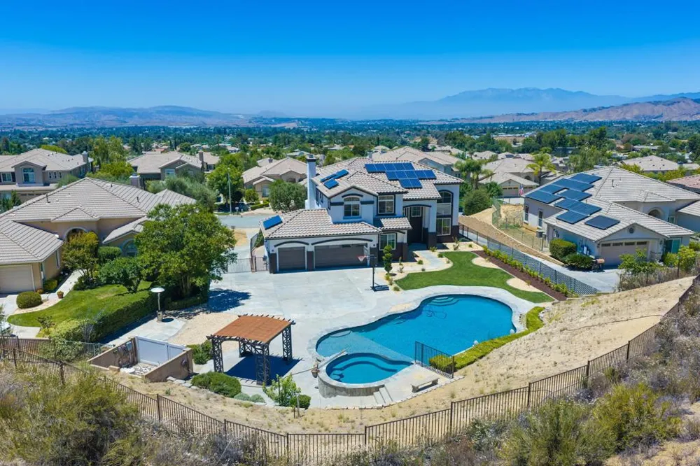 13435 Canyon Crest Road Yucaipa, CA 92399