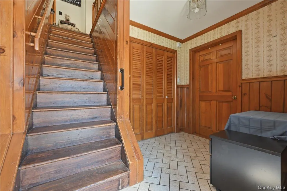 62 Linden Boulevard Hicksville, NY 11801