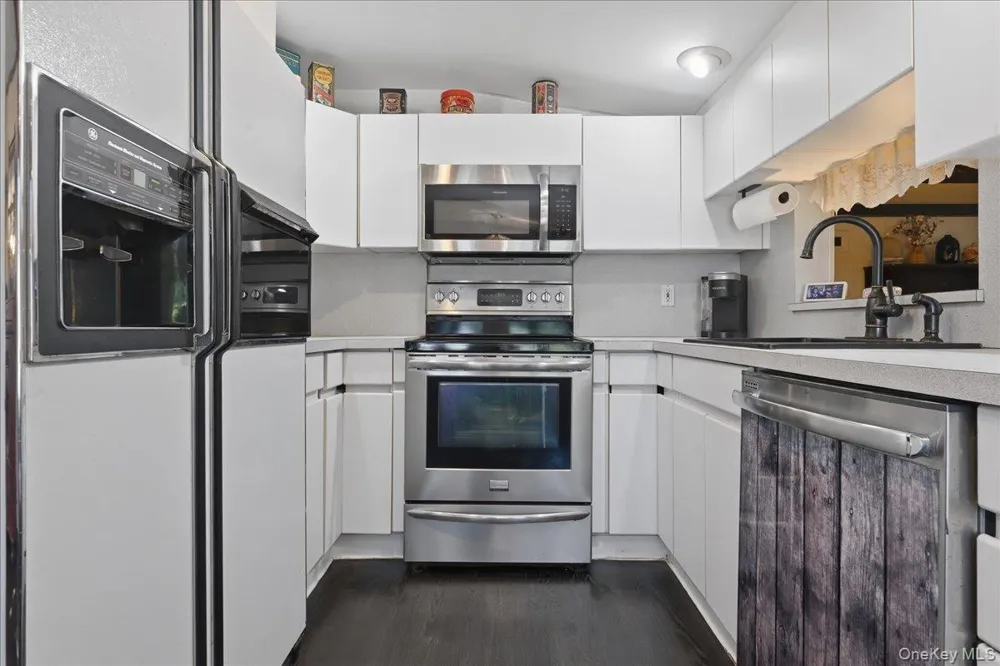 62 Linden Boulevard Hicksville, NY 11801