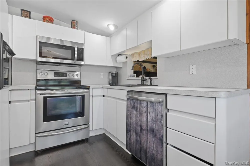 62 Linden Boulevard Hicksville, NY 11801