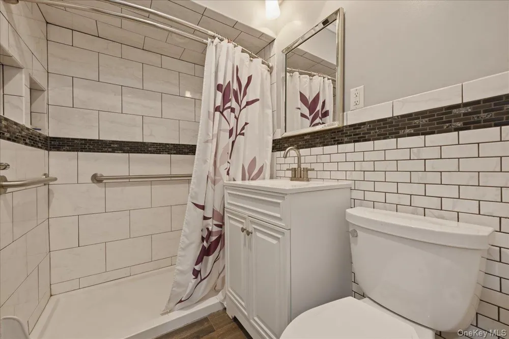 62 Linden Boulevard Hicksville, NY 11801