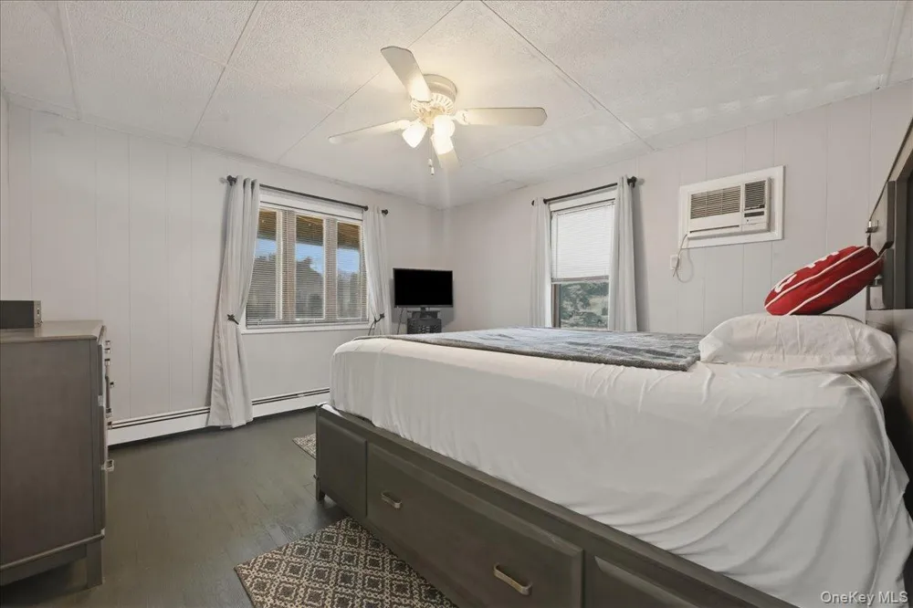62 Linden Boulevard Hicksville, NY 11801
