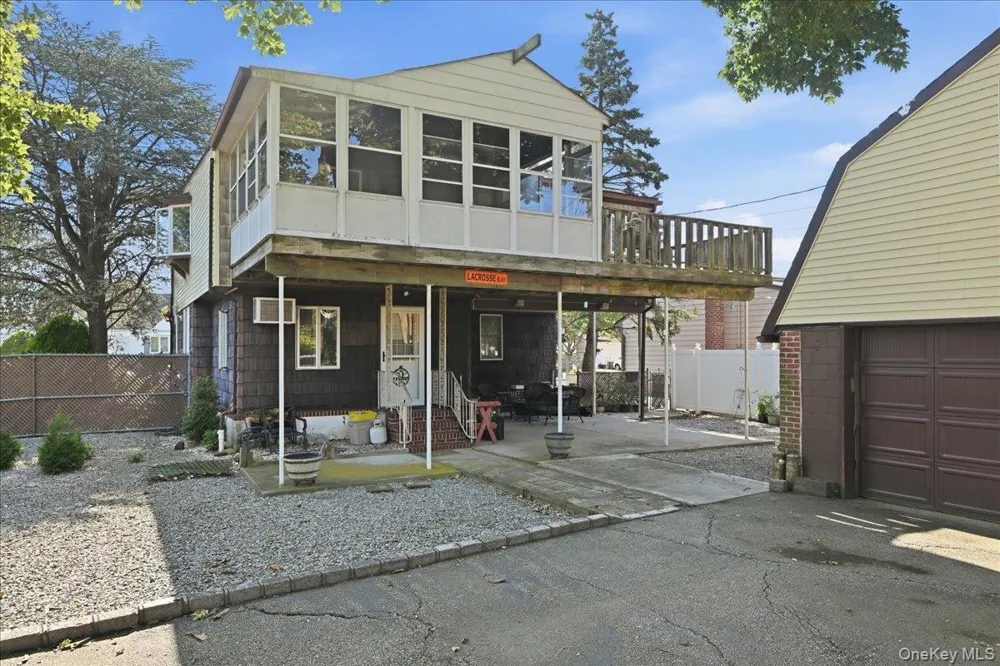 62 Linden Boulevard Hicksville, NY 11801