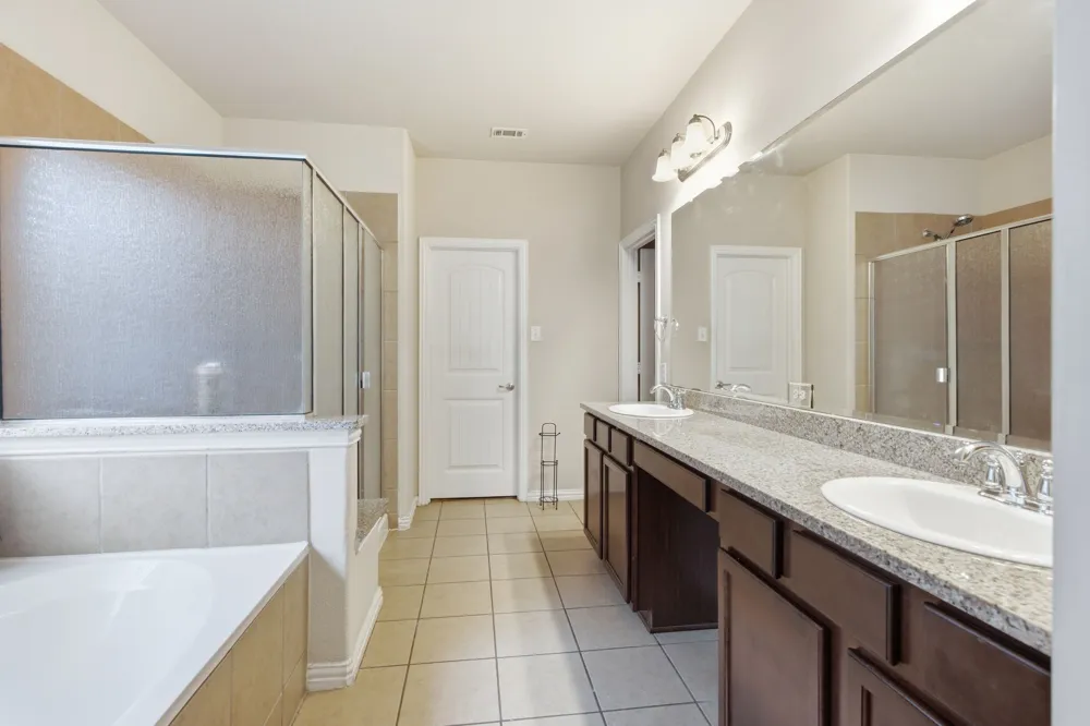 3052 Seabrook Drive Little Elm, TX 75068