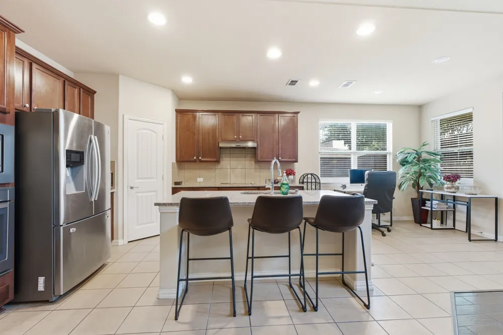 3052 Seabrook Drive Little Elm, TX 75068