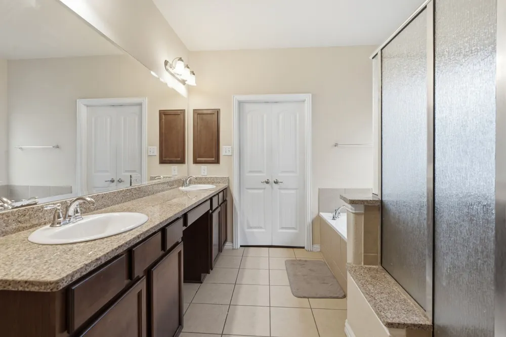 3052 Seabrook Drive Little Elm, TX 75068
