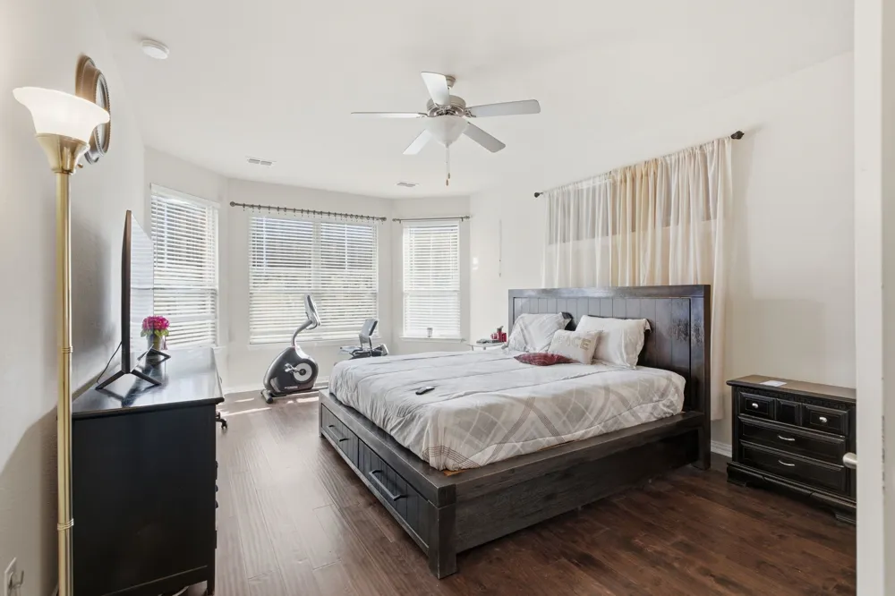 3052 Seabrook Drive Little Elm, TX 75068