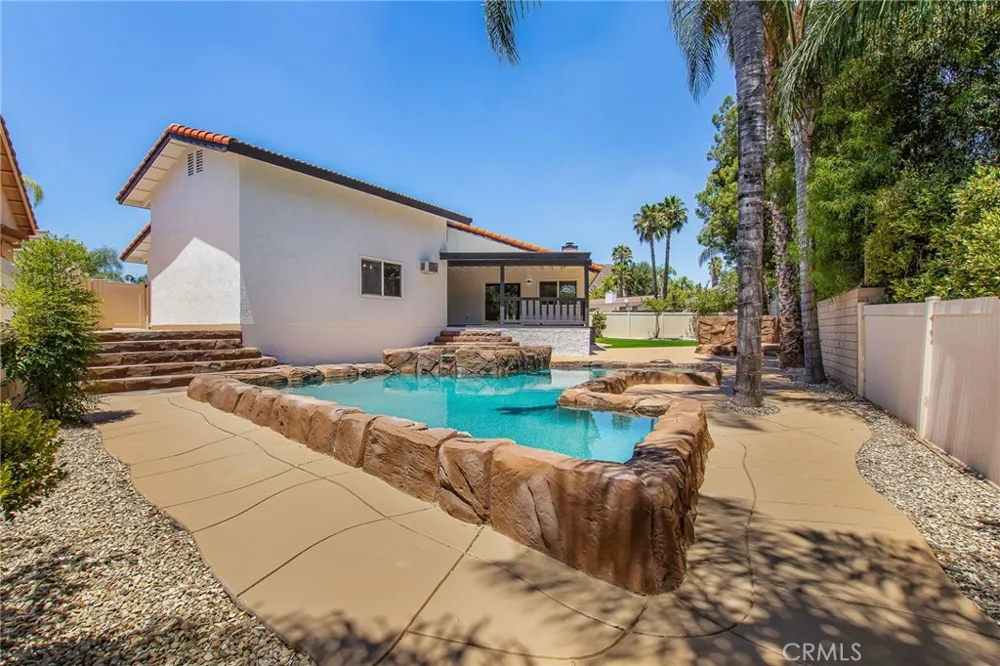 23584 Brook Canyon Lake, CA 92587