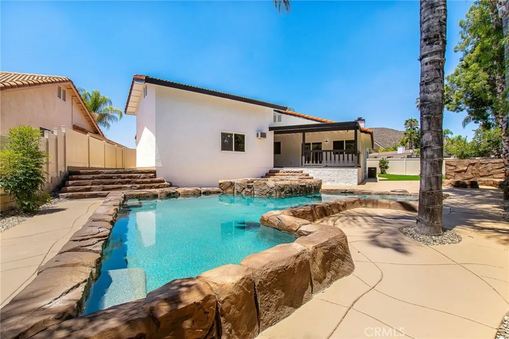 23584 Brook Canyon Lake, CA 92587