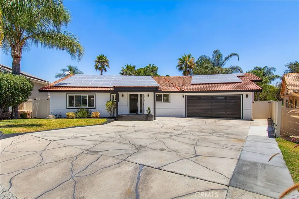 23584 Brook Canyon Lake, CA 92587