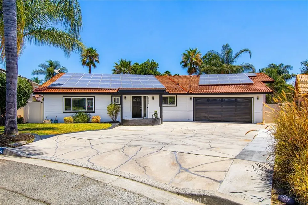 23584 Brook Canyon Lake, CA 92587