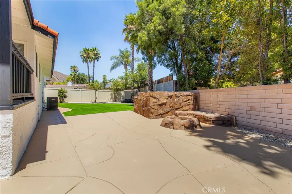 23584 Brook Canyon Lake, CA 92587