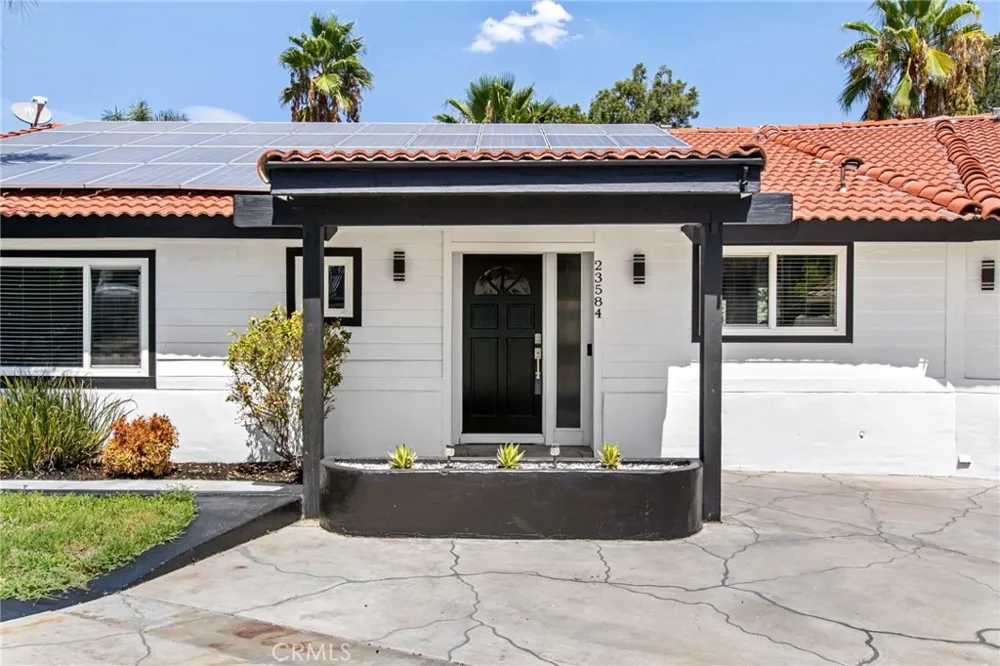 23584 Brook Canyon Lake, CA 92587