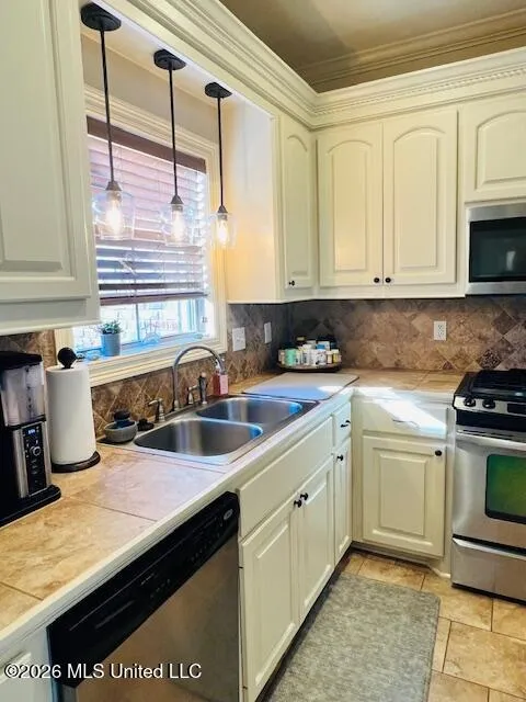 406 Copper Ridge Drive Florence, MS 39073
