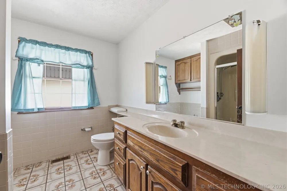 4000 Lakeview Drive Bartlesville, OK 74006