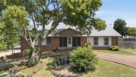4000 Lakeview Drive