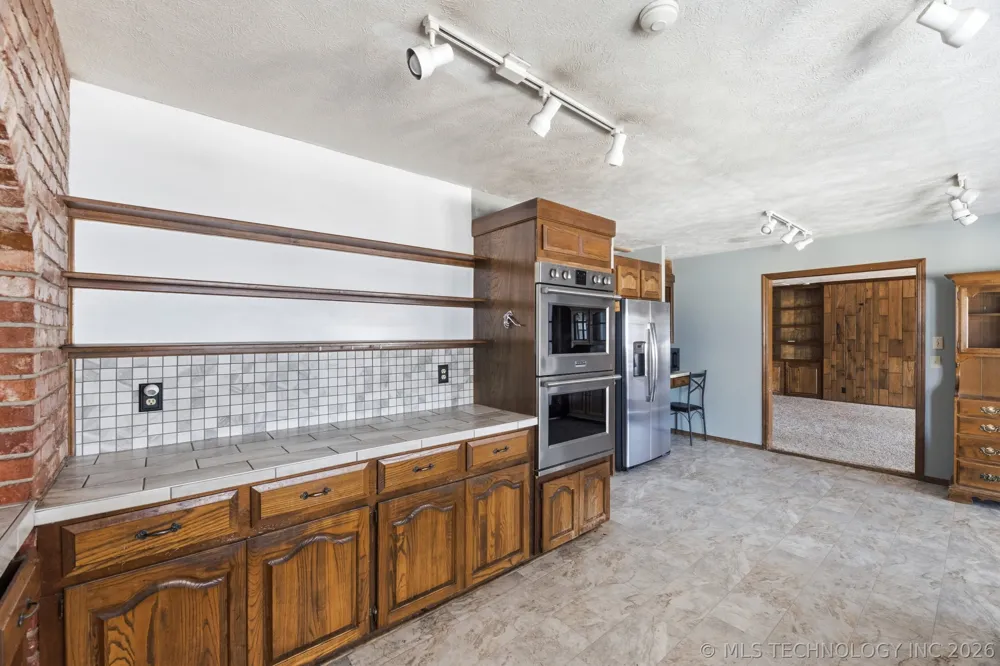 4000 Lakeview Drive Bartlesville, OK 74006