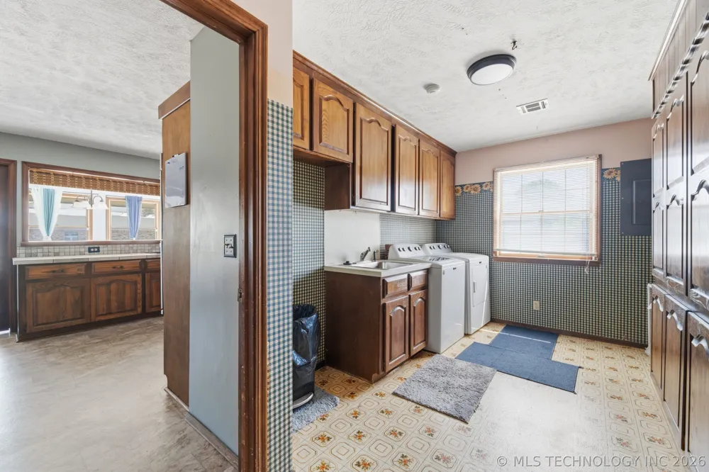 4000 Lakeview Drive Bartlesville, OK 74006