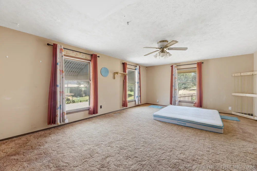 4000 Lakeview Drive Bartlesville, OK 74006