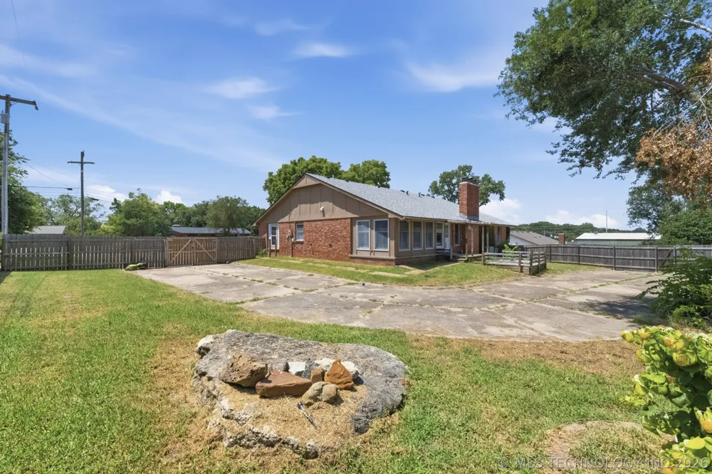 4000 Lakeview Drive Bartlesville, OK 74006