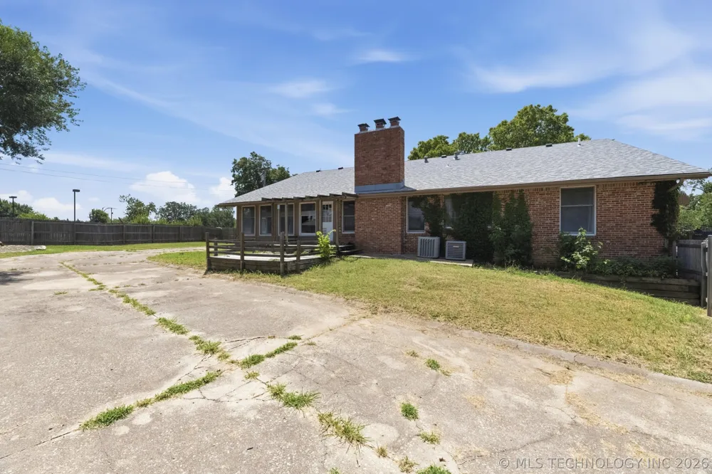 4000 Lakeview Drive Bartlesville, OK 74006