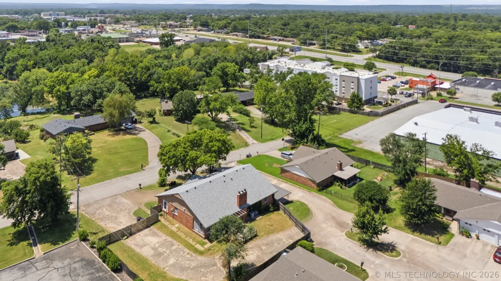 4000 Lakeview Drive Bartlesville, OK 74006