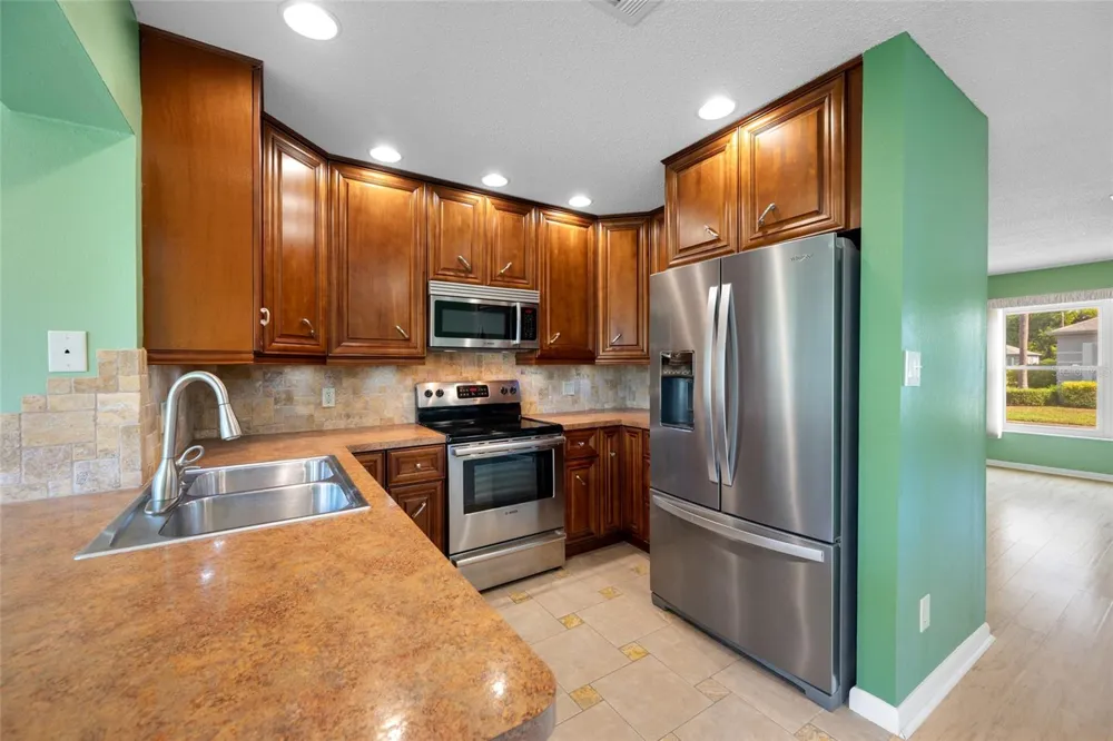 8440 BRENTWOOD ROAD Seminole, FL 33777
