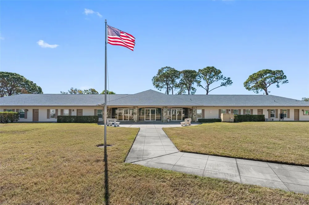 8440 BRENTWOOD ROAD Seminole, FL 33777