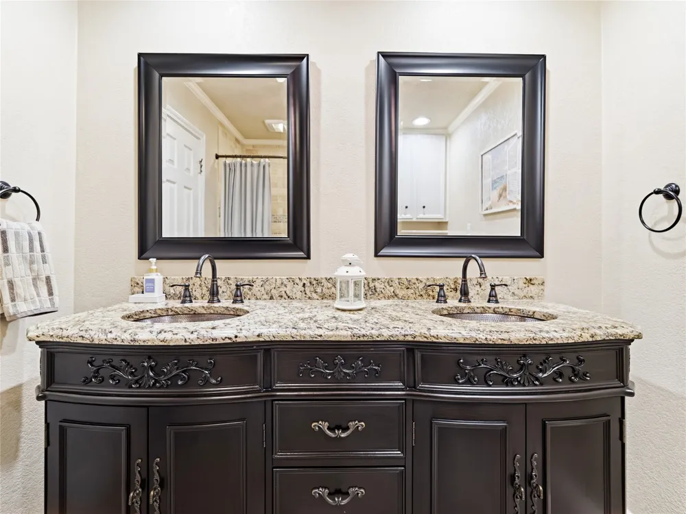 3410 Country Club Road Pantego, TX 76013