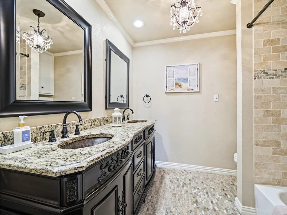 3410 Country Club Road Pantego, TX 76013