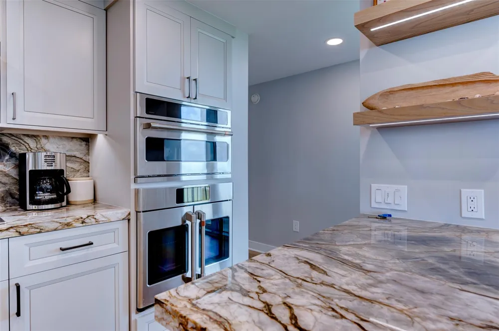 801 E Beach Drive #BC0800 Galveston, TX 77550