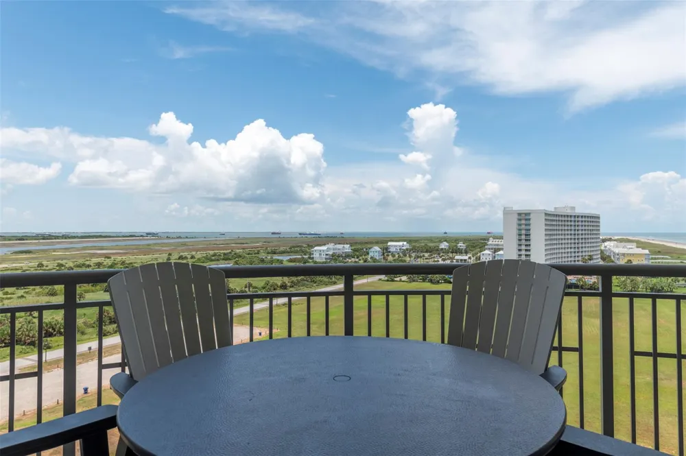 801 E Beach Drive #BC0800 Galveston, TX 77550