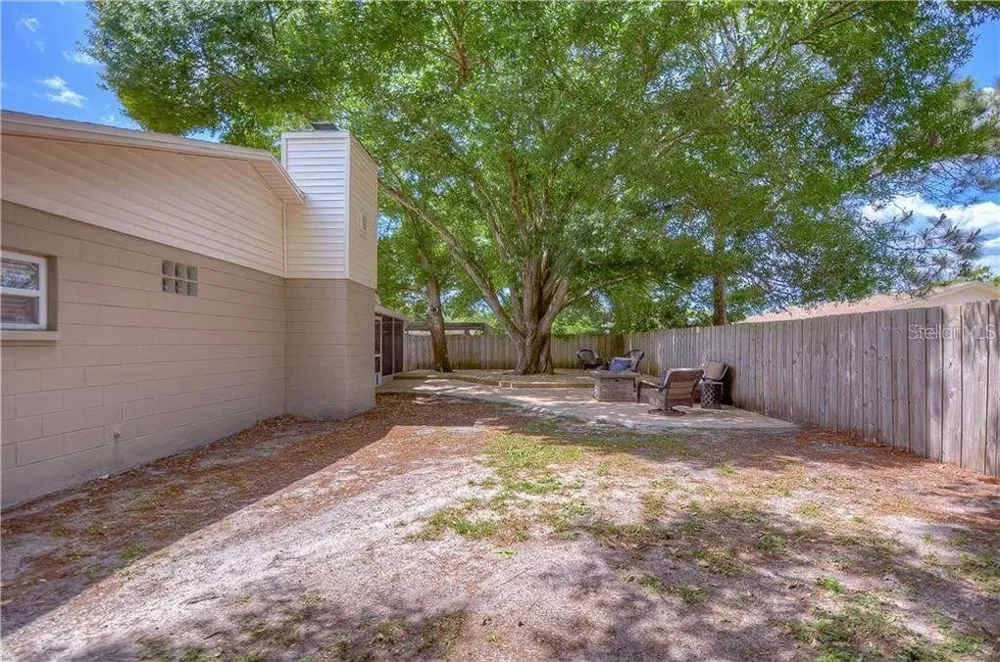 5121 ELLENDALE AVENUE Tampa, FL 33625
