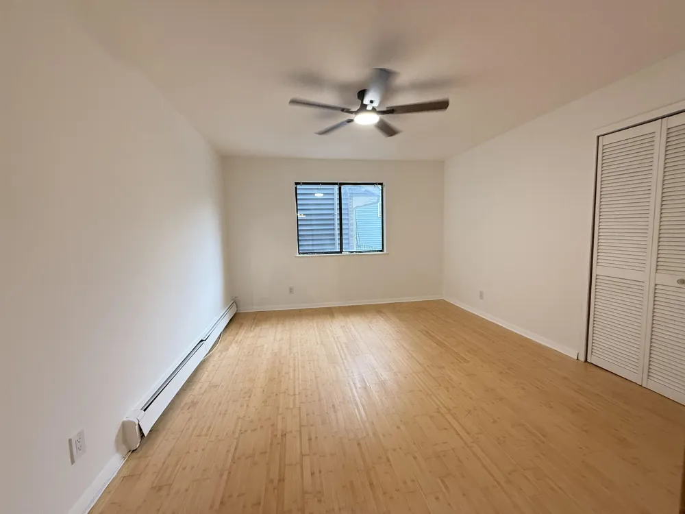 74 69TH ST Guttenberg, NJ 07093