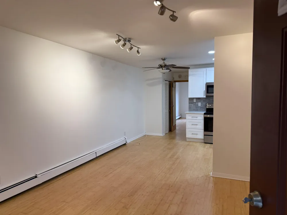 74 69TH ST Guttenberg, NJ 07093