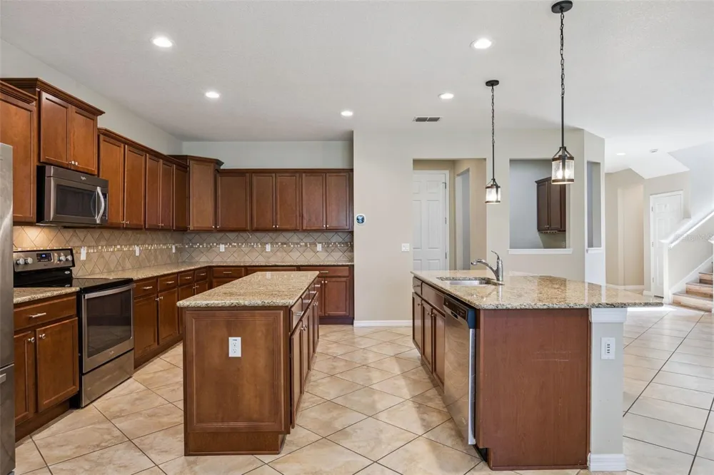 13328 OVERSTREET ROAD Windermere, FL 34786