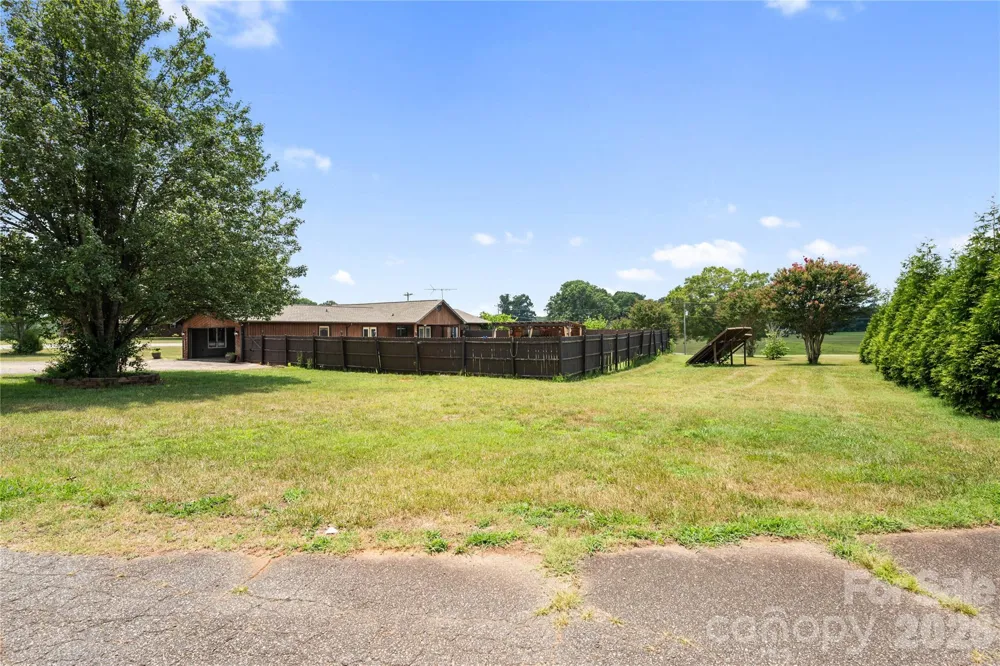 7610 Long Island Road Catawba, NC 28609