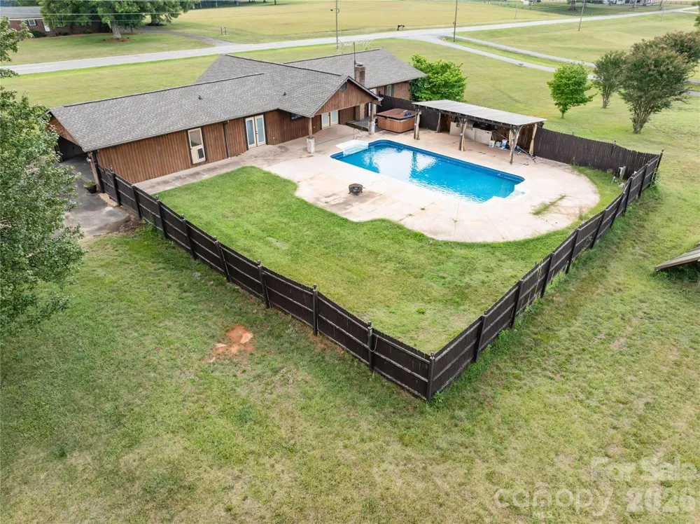 7610 Long Island Road Catawba, NC 28609