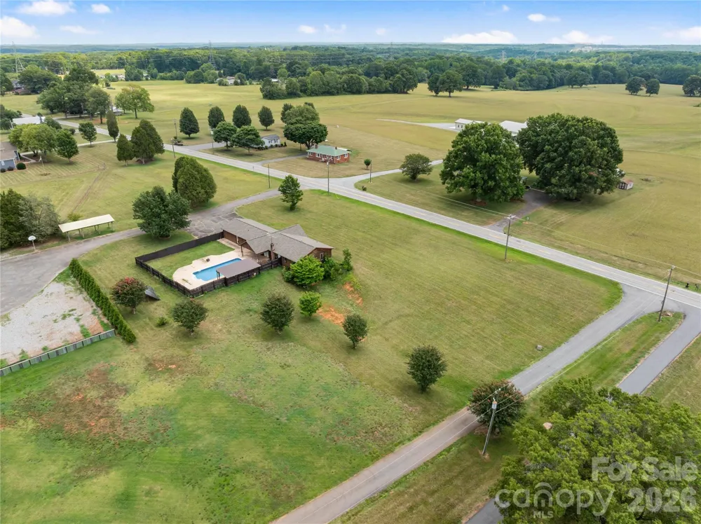7610 Long Island Road Catawba, NC 28609