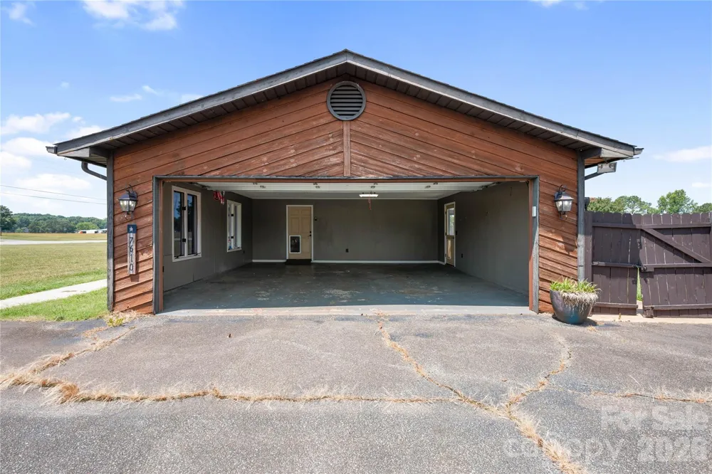 7610 Long Island Road Catawba, NC 28609